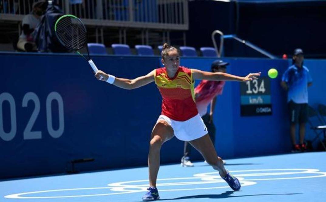 在被伤病困 在被伤病困