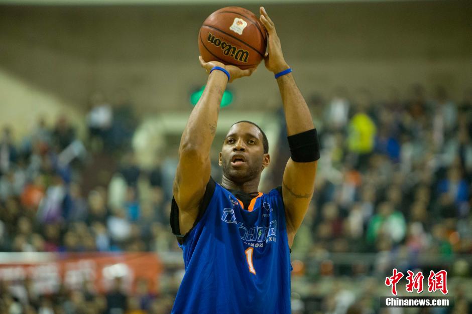 队以一种势 队以一种势