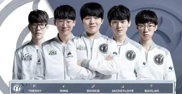 个人英雄主 个人英雄主